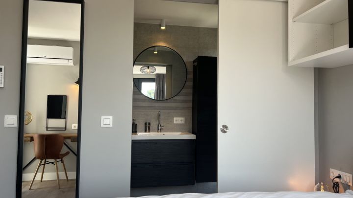 Slaapkamer luxe vakantiehuisje Zeeland